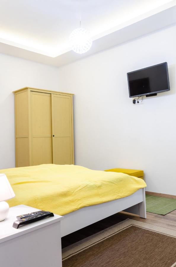 3 En Suit Bedroom Flat In The Main Centre For 6Ppl, 3Bdr,3Bthr,Ac Budapest Exterior photo