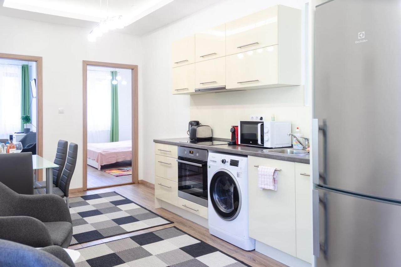 3 En Suit Bedroom Flat In The Main Centre For 6Ppl, 3Bdr,3Bthr,Ac Budapest Exterior photo
